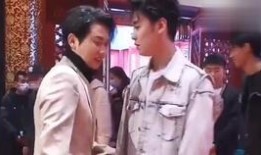 娱乐吃瓜开场白怎么说的,揭秘明星幕后故事，一起吃瓜看热闹