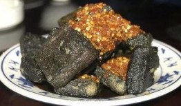 路边摊臭豆腐爆料视频,揭秘路边摊臭豆腐的诱人魅力