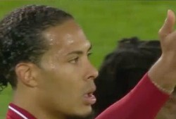 足球爆料搞笑视频,笑翻全场！足球爆料搞笑视频大盘点