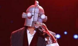 蒙面歌手最新爆料是谁呀,神秘嘉宾身份揭晓，竟是...