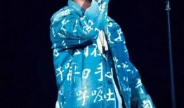 蒙面歌手最新爆料是谁呀,神秘嘉宾身份揭晓，竟是...